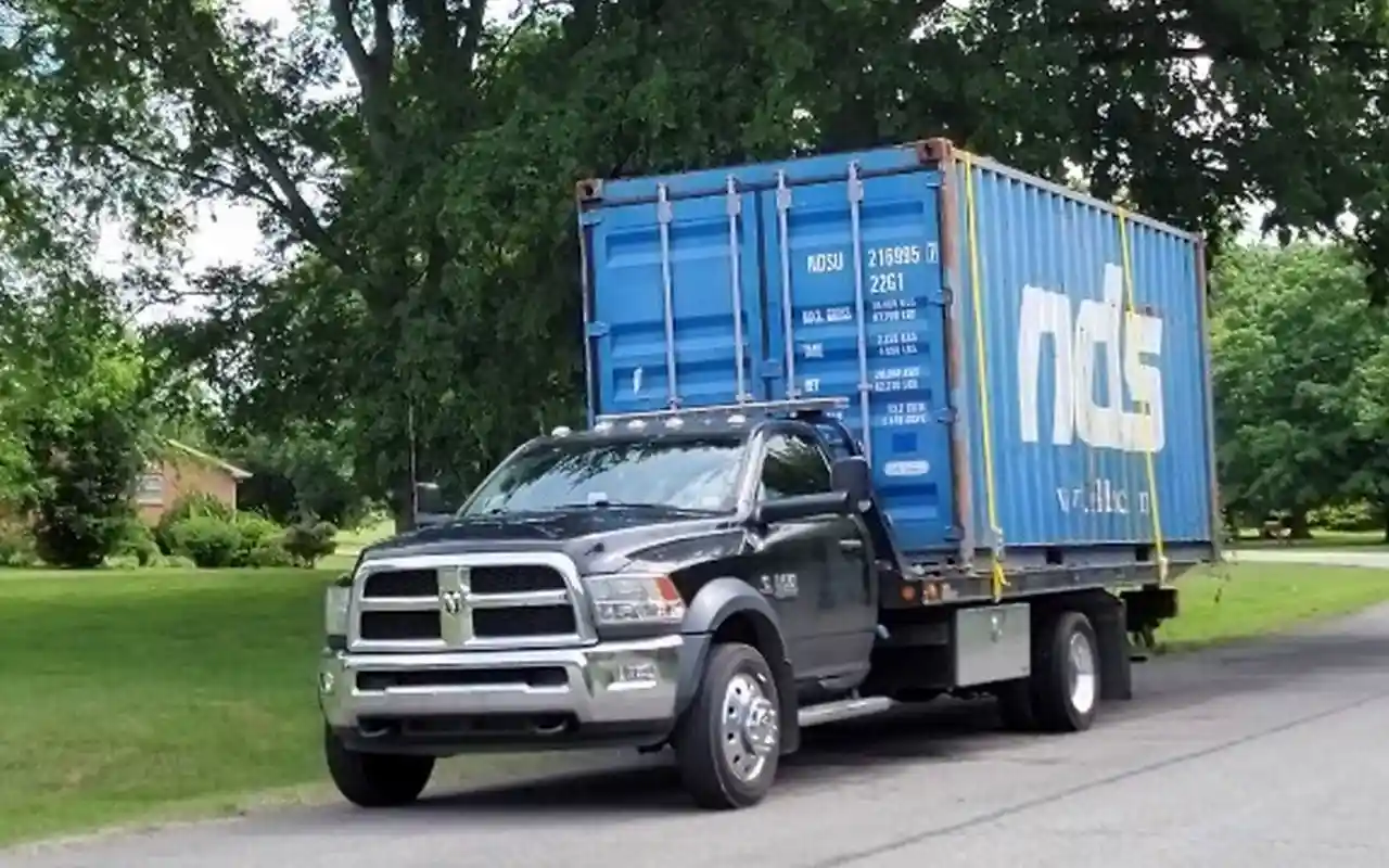 Towing in Nashville Rain & Storms: Safety Guide - Nashville towing service